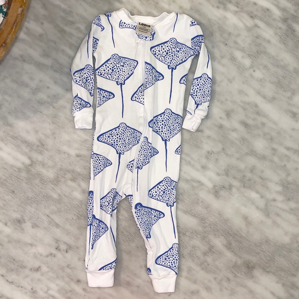 Lewis stingray pajamas 18-24m